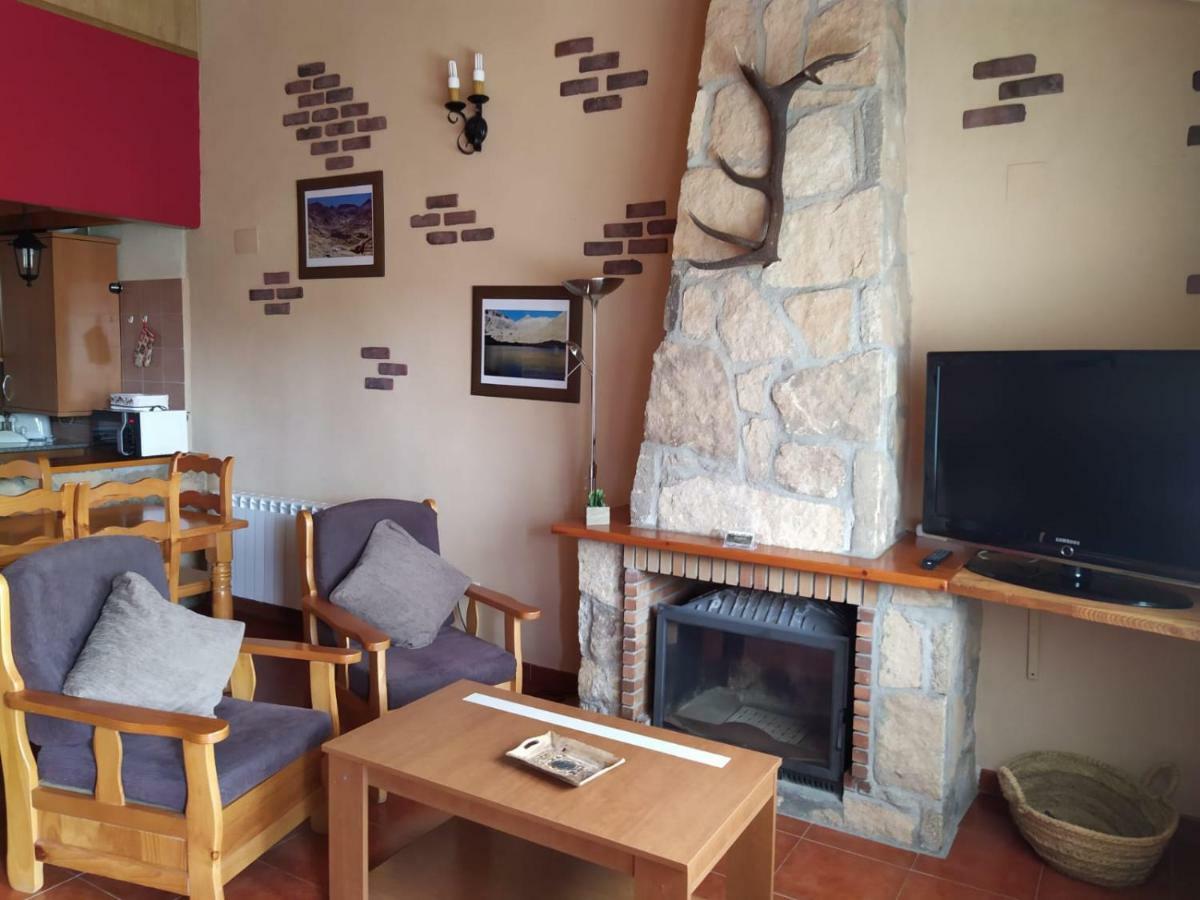 Casa Rural Gredos San Martin de la Vega del Alberche Bagian luar foto